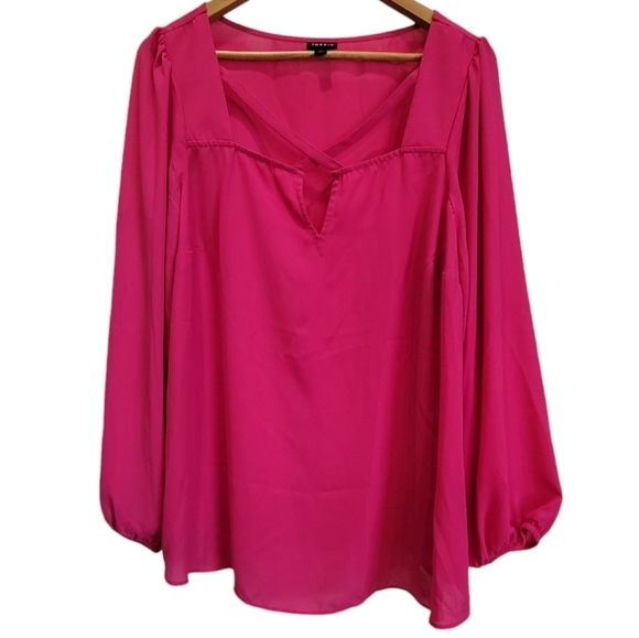 TORRID 1X Georgette Keyhole Long Sleeve Blouse - Picture 2 of 7